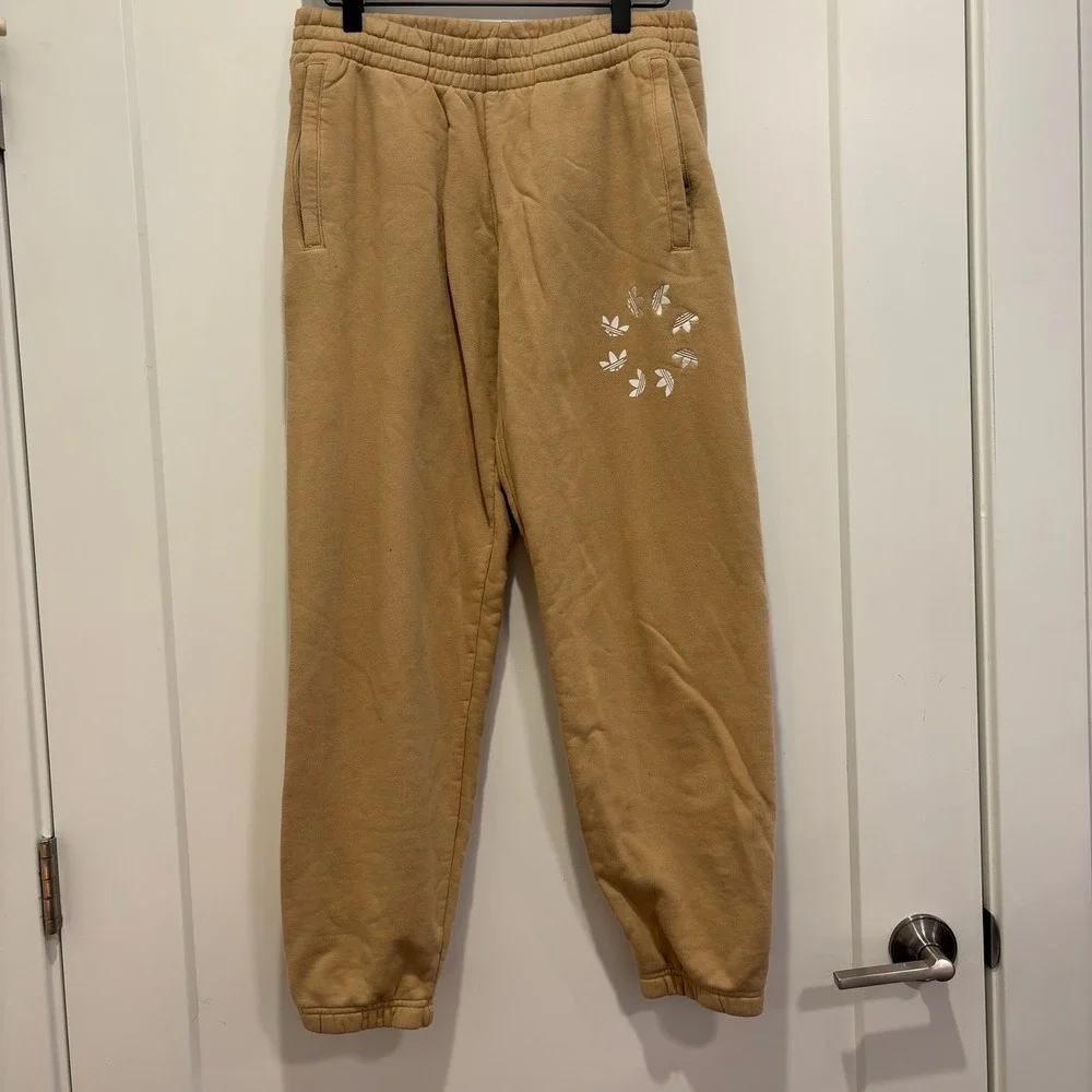 Adidas‎ Originals Trefoil Sweatpants Tan Beige Joggers Mens Medium Fleece Pants